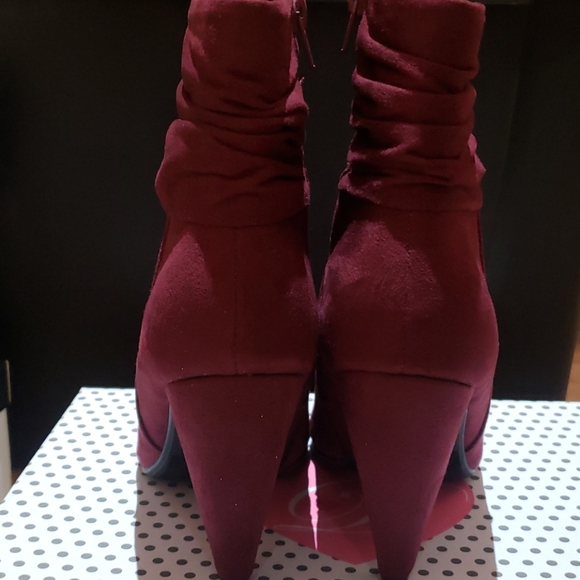 Booties - Picture 4 of 5